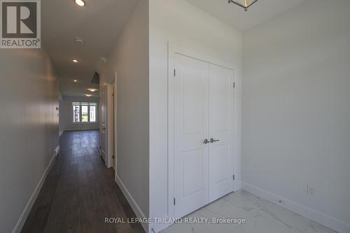 3837 Auckland Avenue, London, ON - Indoor Photo Showing Other Room