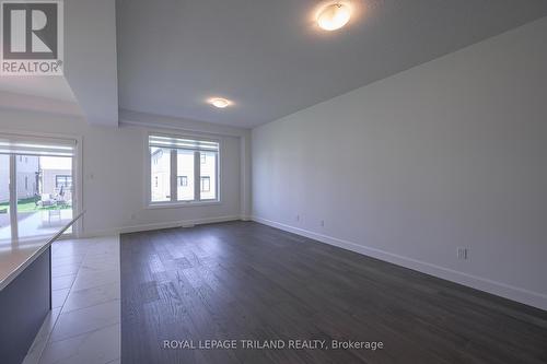 3837 Auckland Avenue, London, ON - Indoor Photo Showing Other Room