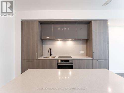 2011 - 35 Mercer Street, Toronto, ON - Indoor Photo Showing Kitchen