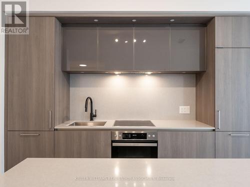 2011 - 35 Mercer Street, Toronto, ON - Indoor Photo Showing Kitchen