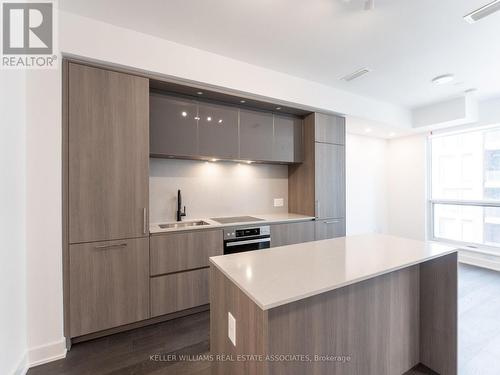 2011 - 35 Mercer Street, Toronto, ON - Indoor Photo Showing Kitchen With Upgraded Kitchen