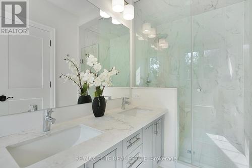 13 West Village Lane, Markham, ON - Indoor Photo Showing Bathroom