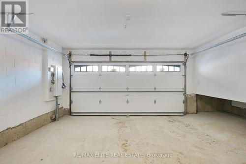 13 West Village Lane, Markham, ON - Indoor Photo Showing Garage