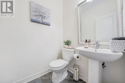 19 Billy Court, Caledon, ON - Indoor Photo Showing Bathroom