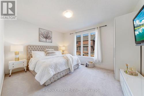 19 Billy Court, Caledon, ON - Indoor Photo Showing Bedroom