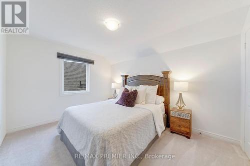 19 Billy Court, Caledon, ON - Indoor Photo Showing Bedroom