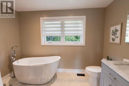 771 Ajyn Court, Mississauga, ON - Indoor Photo Showing Bathroom