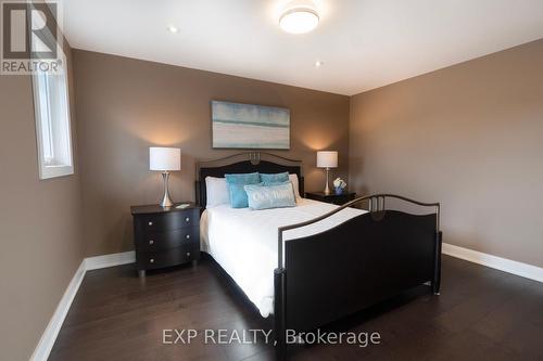 771 Ajyn Court, Mississauga, ON - Indoor Photo Showing Bedroom