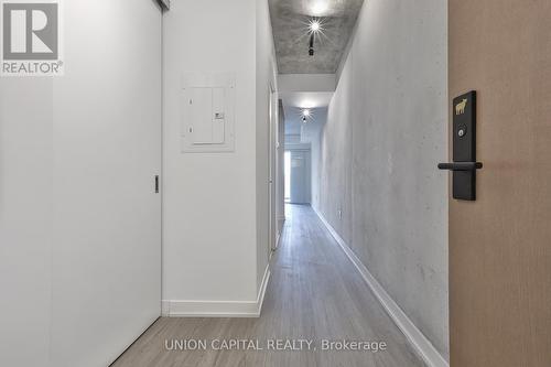 620 - 195 Mccaul Street, Toronto, ON - Indoor Photo Showing Other Room