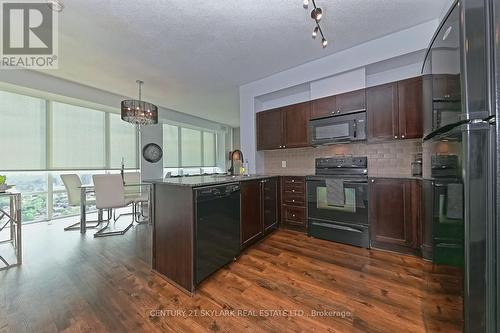 2902 - 3525 Kariya Drive, Mississauga, ON - Indoor Photo Showing Kitchen