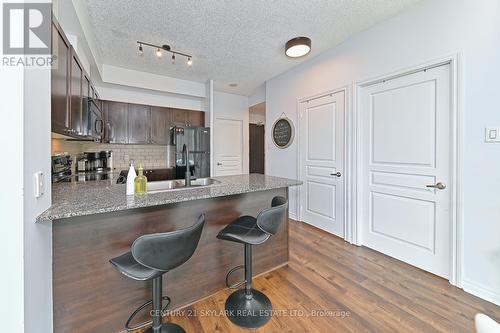 2902 - 3525 Kariya Drive, Mississauga, ON - Indoor Photo Showing Kitchen