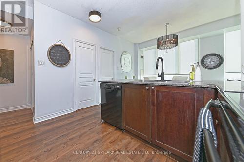 2902 - 3525 Kariya Drive, Mississauga, ON - Indoor Photo Showing Kitchen