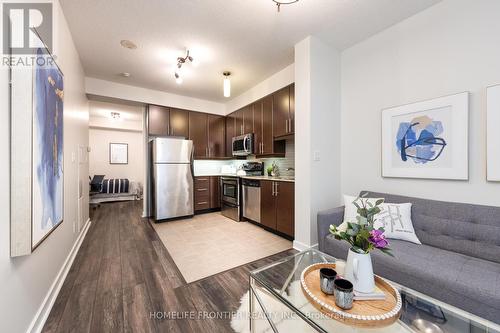 1806 - 18 Harbour Street, Toronto, ON - Indoor Photo Showing Kitchen