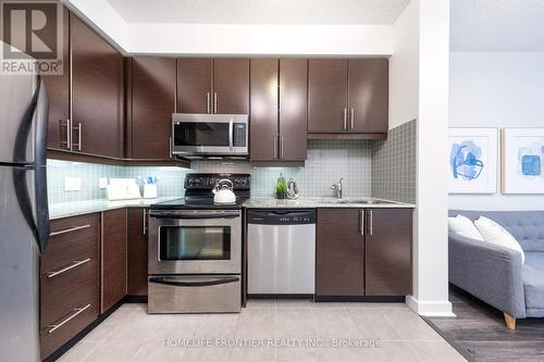 1806 - 18 Harbour Street, Toronto, ON - Indoor Photo Showing Kitchen