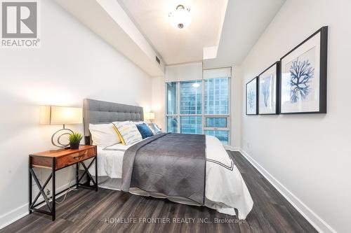 1806 - 18 Harbour Street, Toronto, ON - Indoor Photo Showing Bedroom