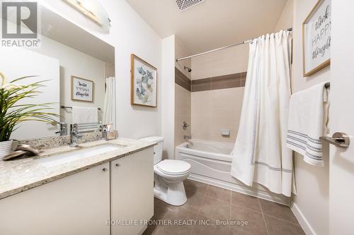 1806 - 18 Harbour Street, Toronto, ON - Indoor Photo Showing Bathroom