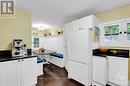 1231 Shillington Avenue, Ottawa, ON  - Indoor Photo Showing Kitchen 