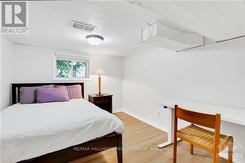 1231 Shillington Avenue, Ottawa, ON - Indoor Photo Showing Bedroom