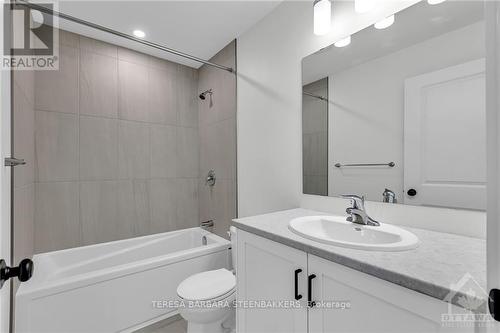 783 Kenny Gordon Avenue, Ottawa, ON - Indoor Photo Showing Bathroom