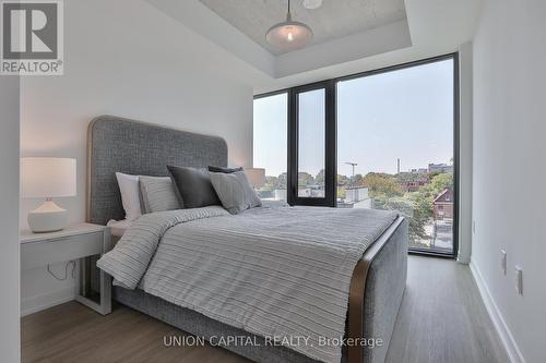 402 - 195 Mccaul Street, Toronto, ON - Indoor Photo Showing Bedroom