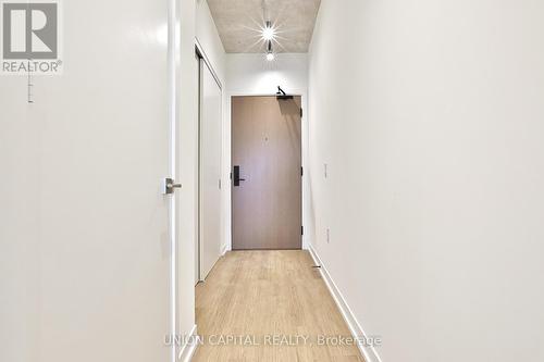 402 - 195 Mccaul Street, Toronto, ON - Indoor Photo Showing Other Room