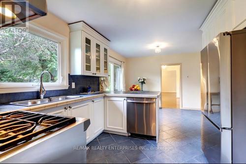 2401 Mississauga Road N, Mississauga, ON - Indoor Photo Showing Kitchen With Double Sink