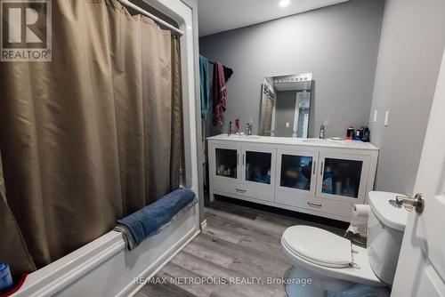 254 Sidney Street, Quinte West, ON - Indoor Photo Showing Bathroom