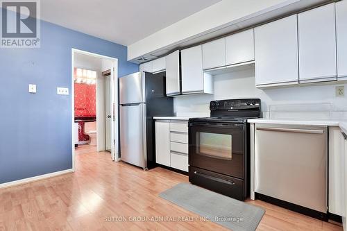 803 - 33 Elmhurst Avenue, Toronto, ON - Indoor Photo Showing Kitchen