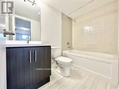 2 - 260 Twelfth Street, Toronto, ON - Indoor Photo Showing Bathroom