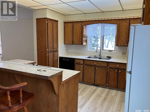 804 - 806 9Th Avenue W, Nipawin, SK - Indoor Photo Showing Kitchen With Double Sink