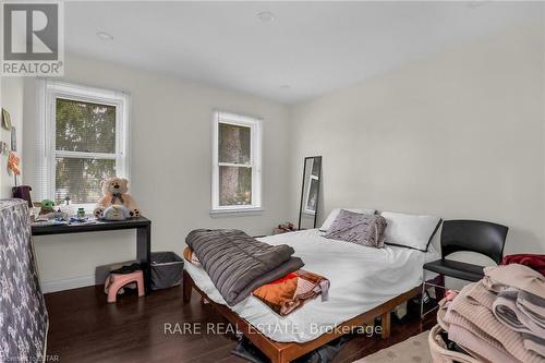 61 Wistow Street, London, ON - Indoor Photo Showing Bedroom