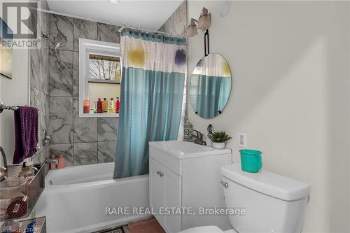 61 Wistow Street, London, ON - Indoor Photo Showing Bathroom