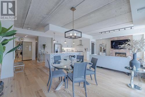 2306 - 505 Talbot Street, London, ON - Indoor Photo Showing Kitchen With Upgraded Kitchen