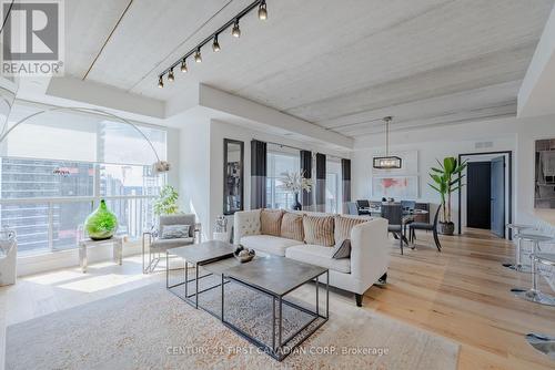 2306 - 505 Talbot Street, London, ON - Indoor Photo Showing Living Room