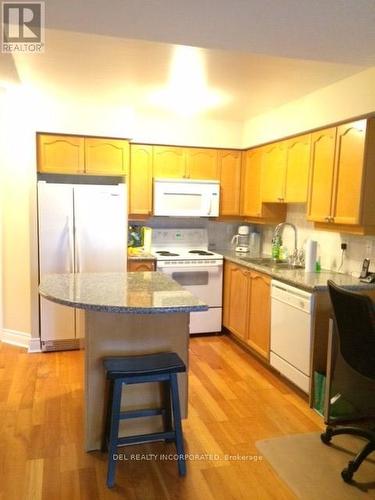 601 - 78 Harrison Garden Boulevard, Toronto, ON - Indoor Photo Showing Kitchen With Double Sink