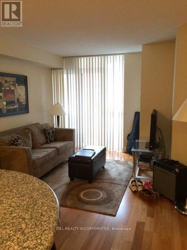 601 - 78 Harrison Garden Boulevard, Toronto, ON - Indoor Photo Showing Living Room