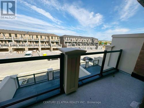 96 Robert Eaton Avenue, Markham, ON - Outdoor With Balcony