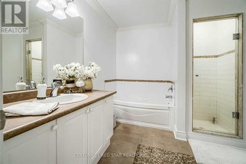 6708 Opera Glass Crescent, Mississauga, ON - Indoor Photo Showing Bathroom