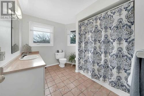 109 Major Wm. Sharpe Drive, Brampton, ON - Indoor Photo Showing Bathroom