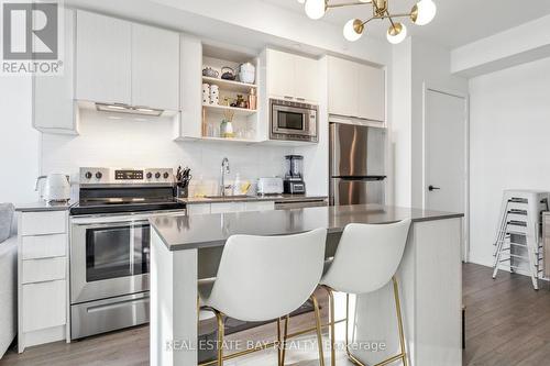 413 - 60 George Butchart Drive, Toronto, ON - Indoor Photo Showing Kitchen With Stainless Steel Kitchen With Upgraded Kitchen