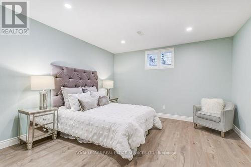 284 Lawson Street, Oakville, ON - Indoor Photo Showing Bedroom