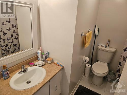 full bath - 76 B Seyton Drive Unit#B, Ottawa, ON - Indoor Photo Showing Bathroom