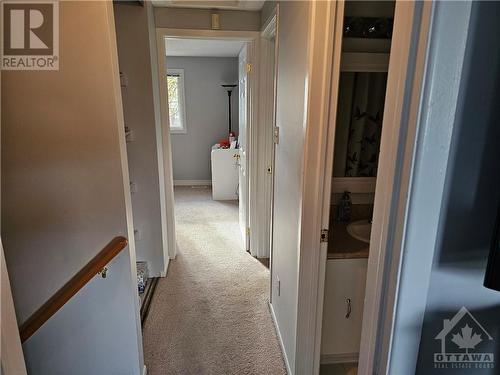 hall 2nd level - 76 B Seyton Drive Unit#B, Ottawa, ON - Indoor Photo Showing Other Room