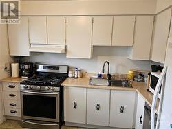 Kitchen w/gas stove - 