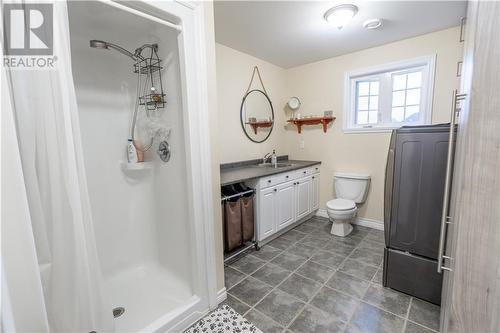 6547 Sapphire Drive, Cornwall, ON - Indoor Photo Showing Bathroom