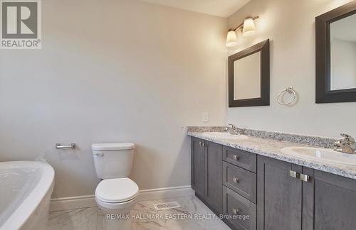 37 Coldbrook Drive, Cavan Monaghan (Millbrook), ON - Indoor Photo Showing Bathroom