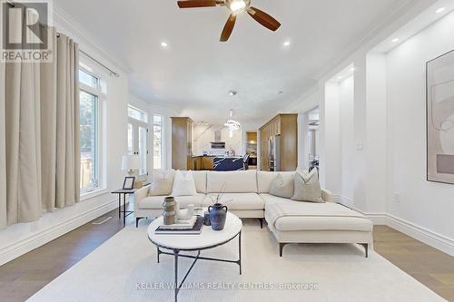 121 Earlton Road, Toronto, ON - Indoor Photo Showing Living Room