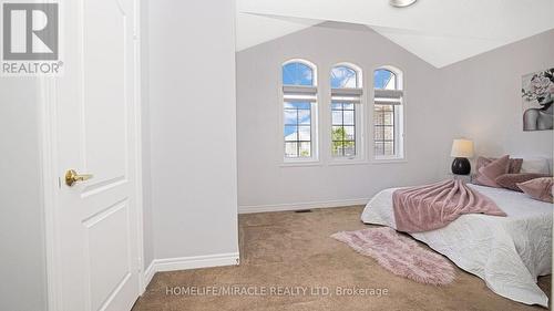 58 Masken Circle, Brampton, ON - Indoor Photo Showing Bedroom