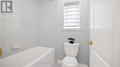 58 Masken Circle, Brampton, ON - Indoor Photo Showing Bathroom