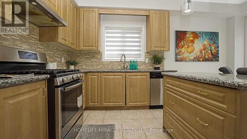 58 Masken Circle, Brampton, ON - Indoor Photo Showing Kitchen